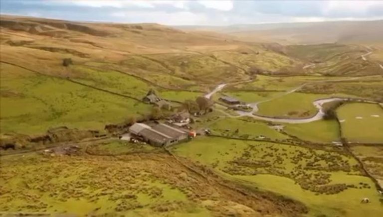 Amanda Owen urged to ‘look after yourself’ as Yorkshire Shepherdess makes admission about needing to ‘clear mind’